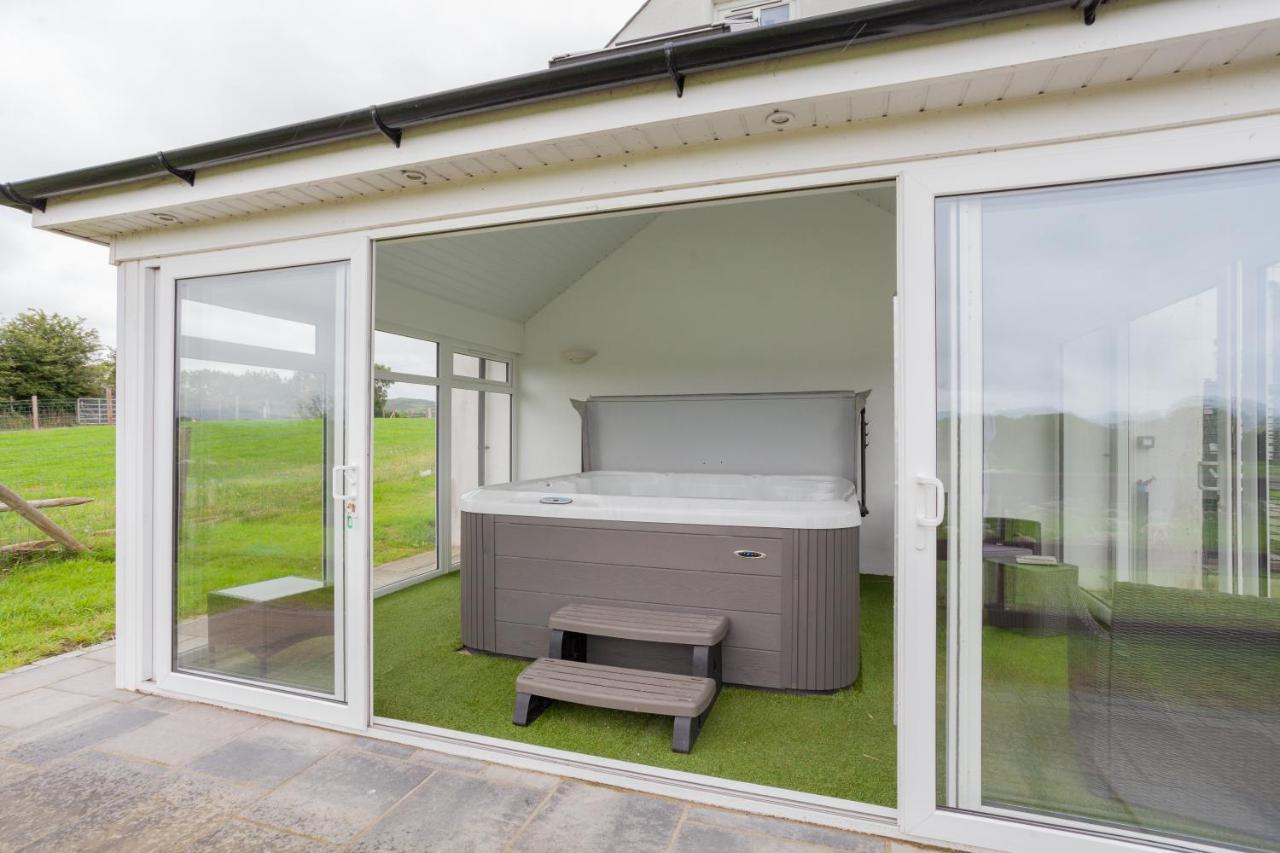 Kilcoo Beautiful Mountain Views & Private Hot Tubヴィラ エクステリア 写真