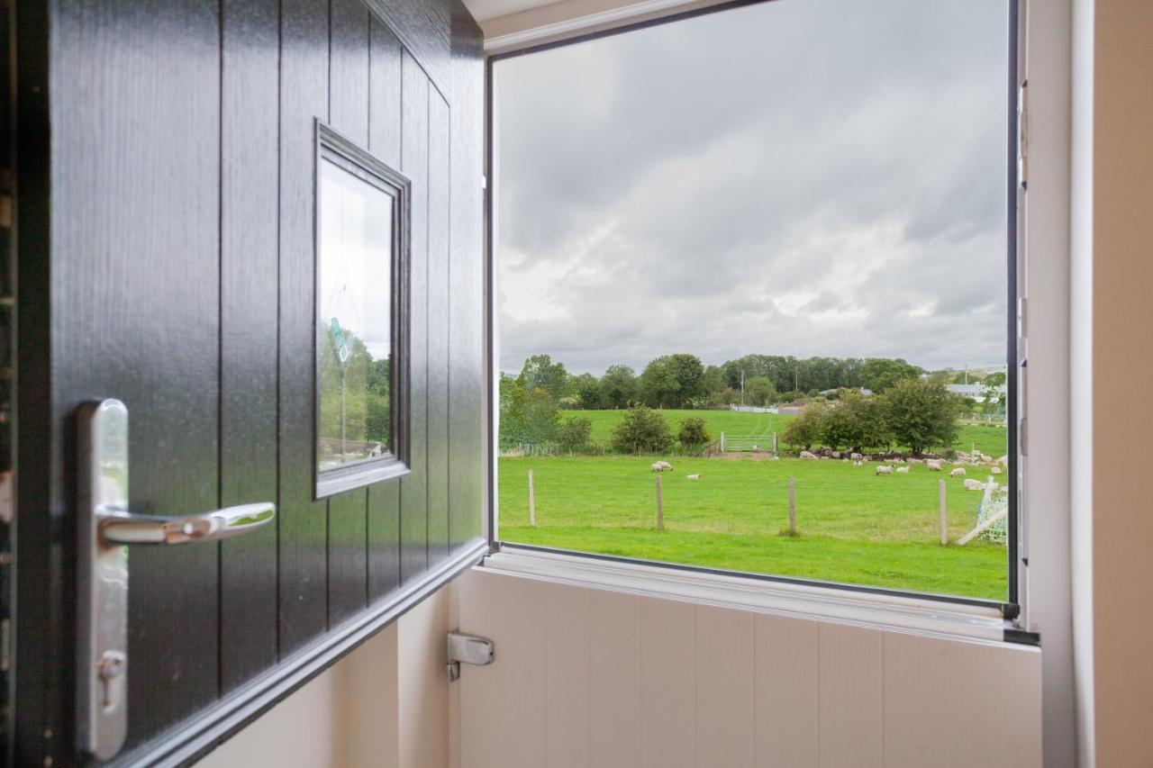 Kilcoo Beautiful Mountain Views & Private Hot Tubヴィラ エクステリア 写真