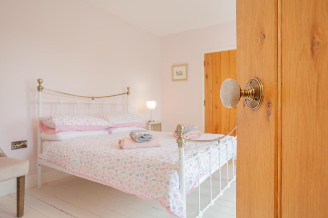 Kilcoo Beautiful Mountain Views & Private Hot Tubヴィラ エクステリア 写真