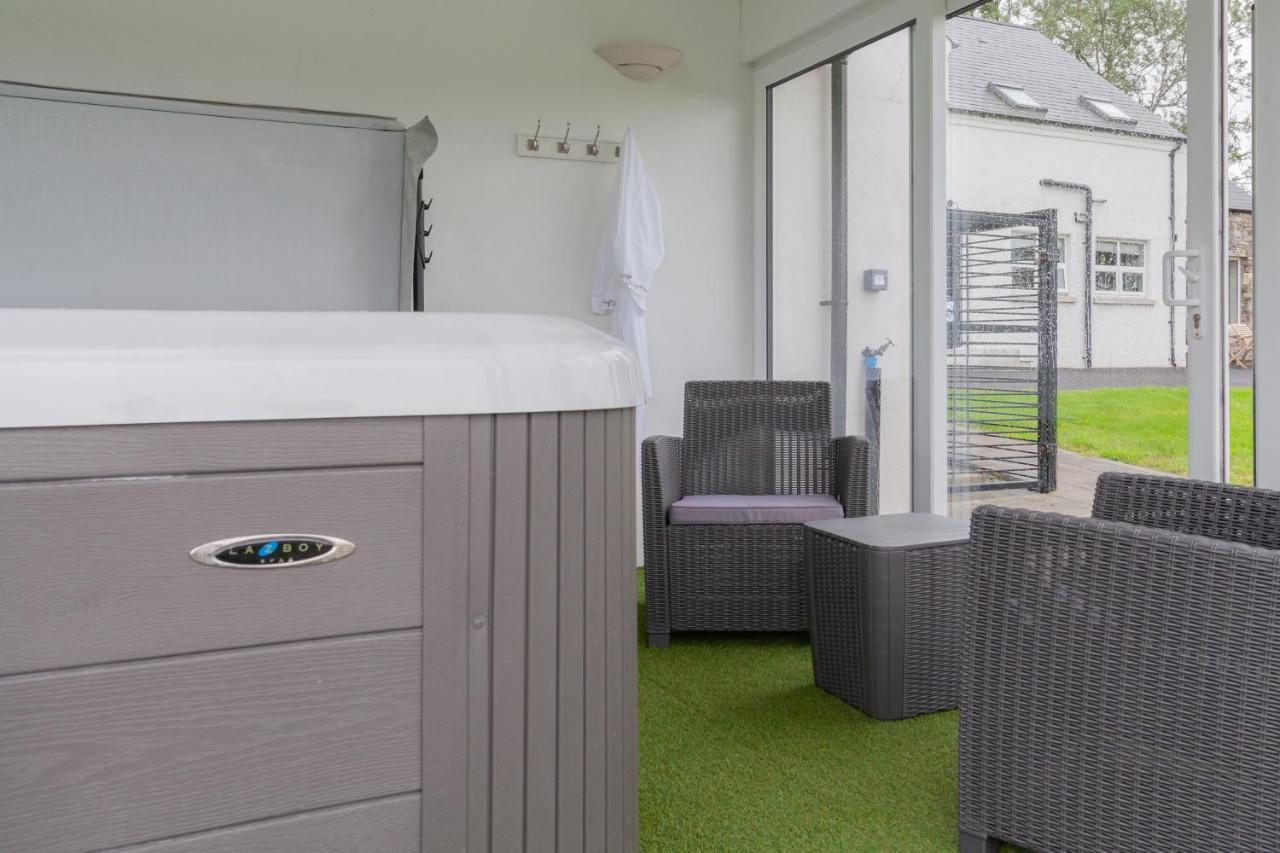 Kilcoo Beautiful Mountain Views & Private Hot Tubヴィラ エクステリア 写真