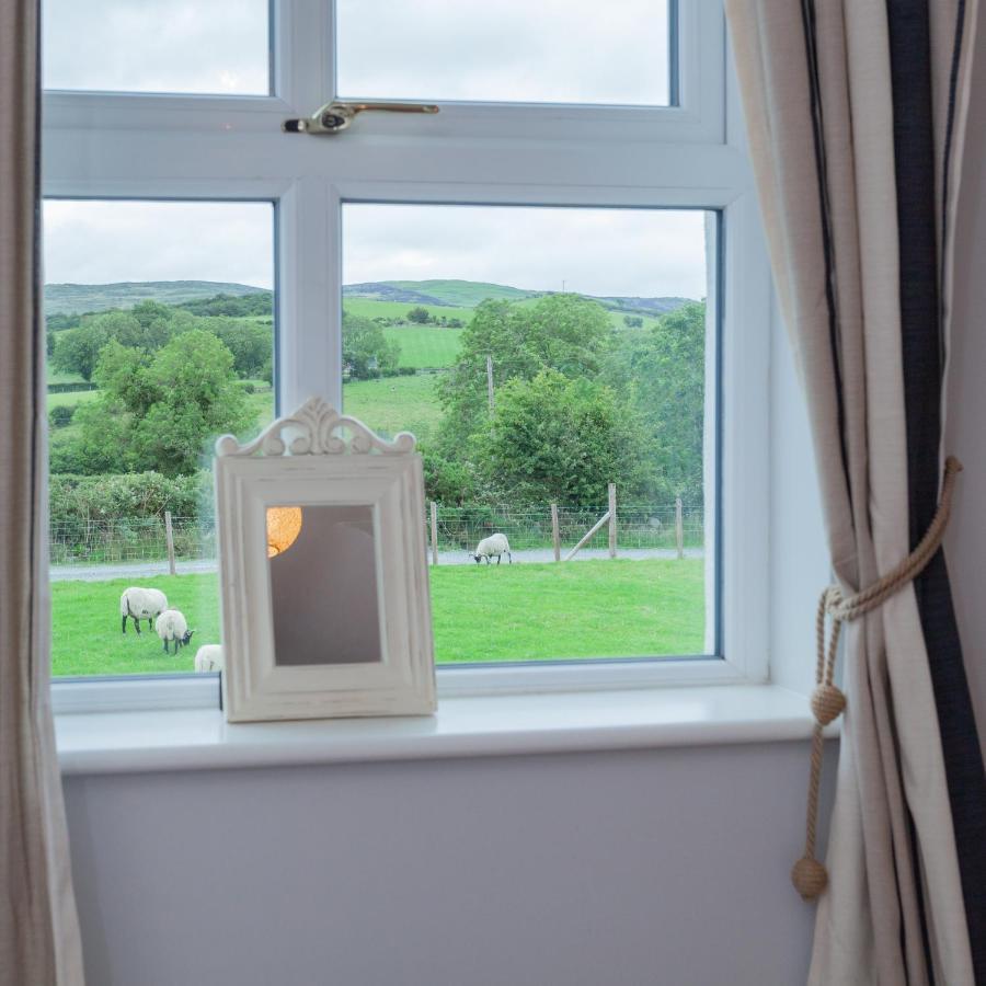 Kilcoo Beautiful Mountain Views & Private Hot Tubヴィラ エクステリア 写真