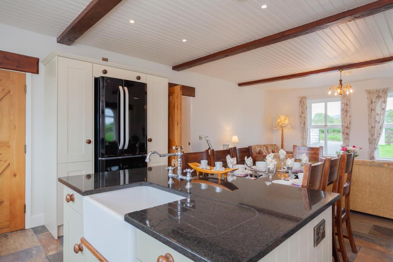 Kilcoo Beautiful Mountain Views & Private Hot Tubヴィラ エクステリア 写真