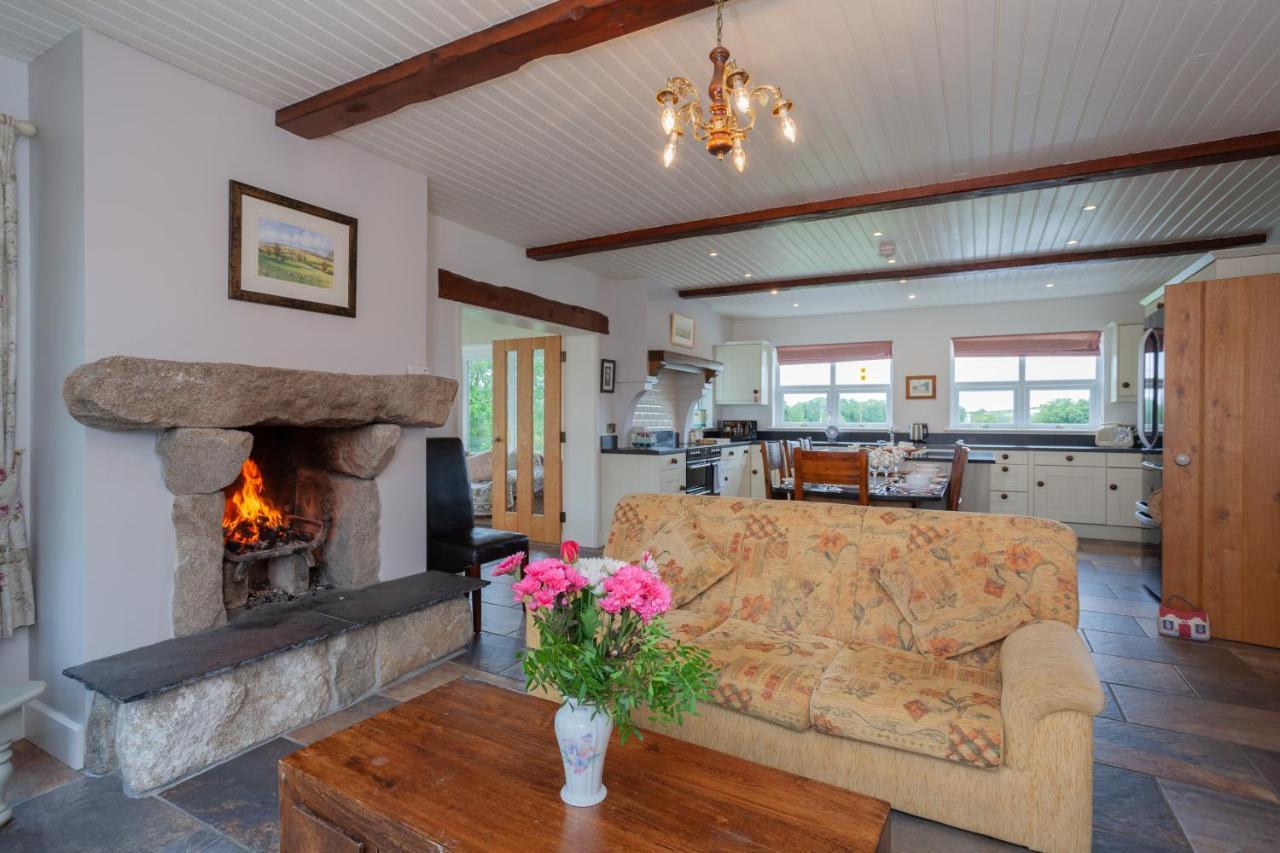 Kilcoo Beautiful Mountain Views & Private Hot Tubヴィラ エクステリア 写真